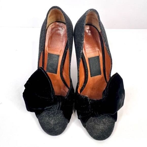 Lanvin Size 5.5 Black Felt, Velvet Bow Embellished Open Toe Sculpted 3.5 Heel - Picture 7 of 13